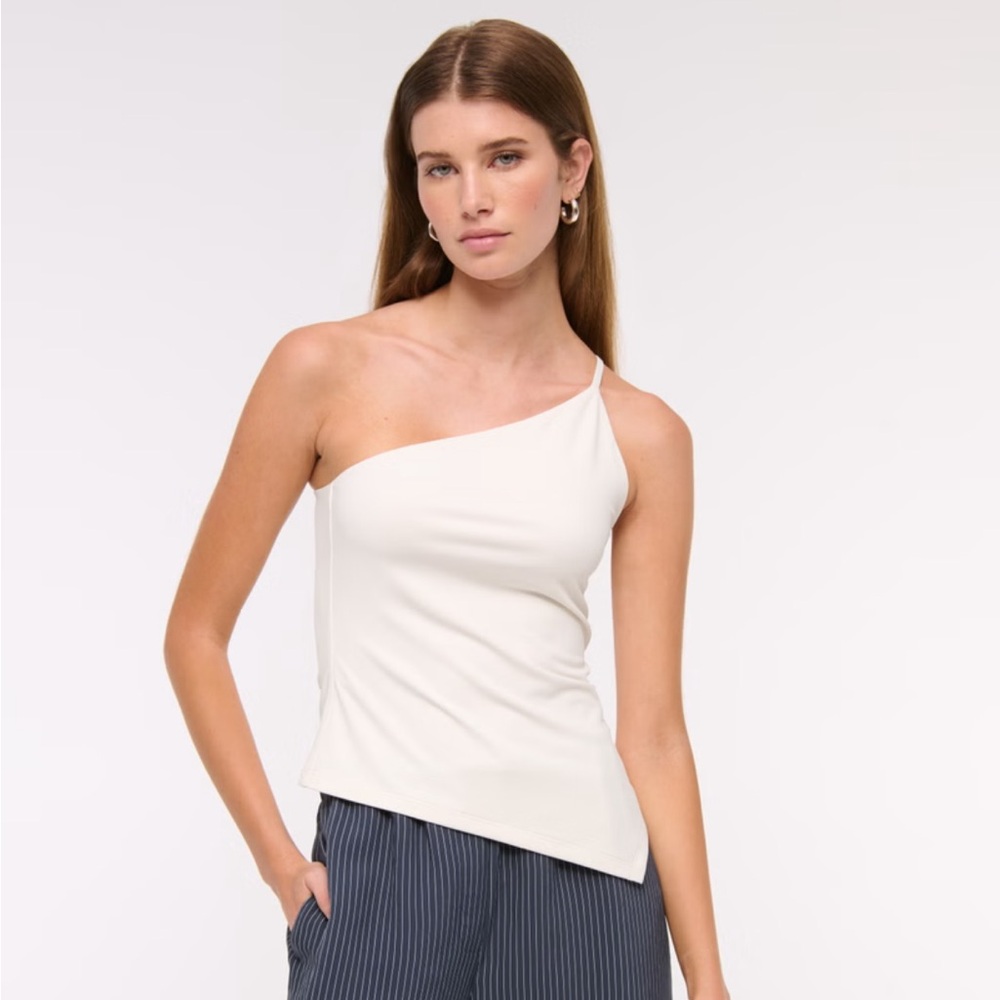 NWOT Abercrombie & Fitch Cream One-Shoulder Asymmetrical Top